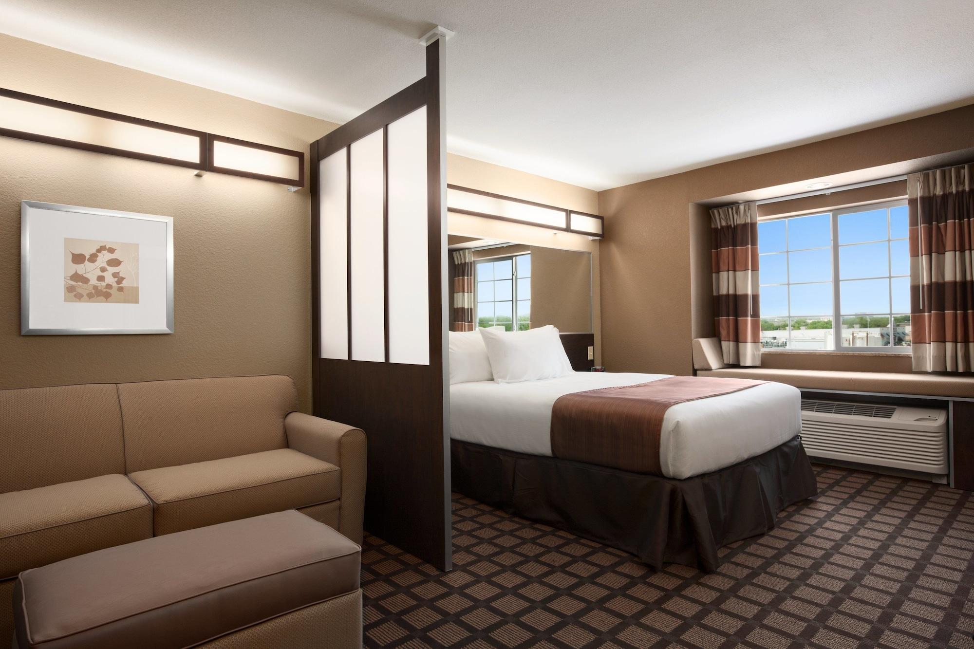Microtel Inn & Suites By Wyndham Midland Eksteriør bilde