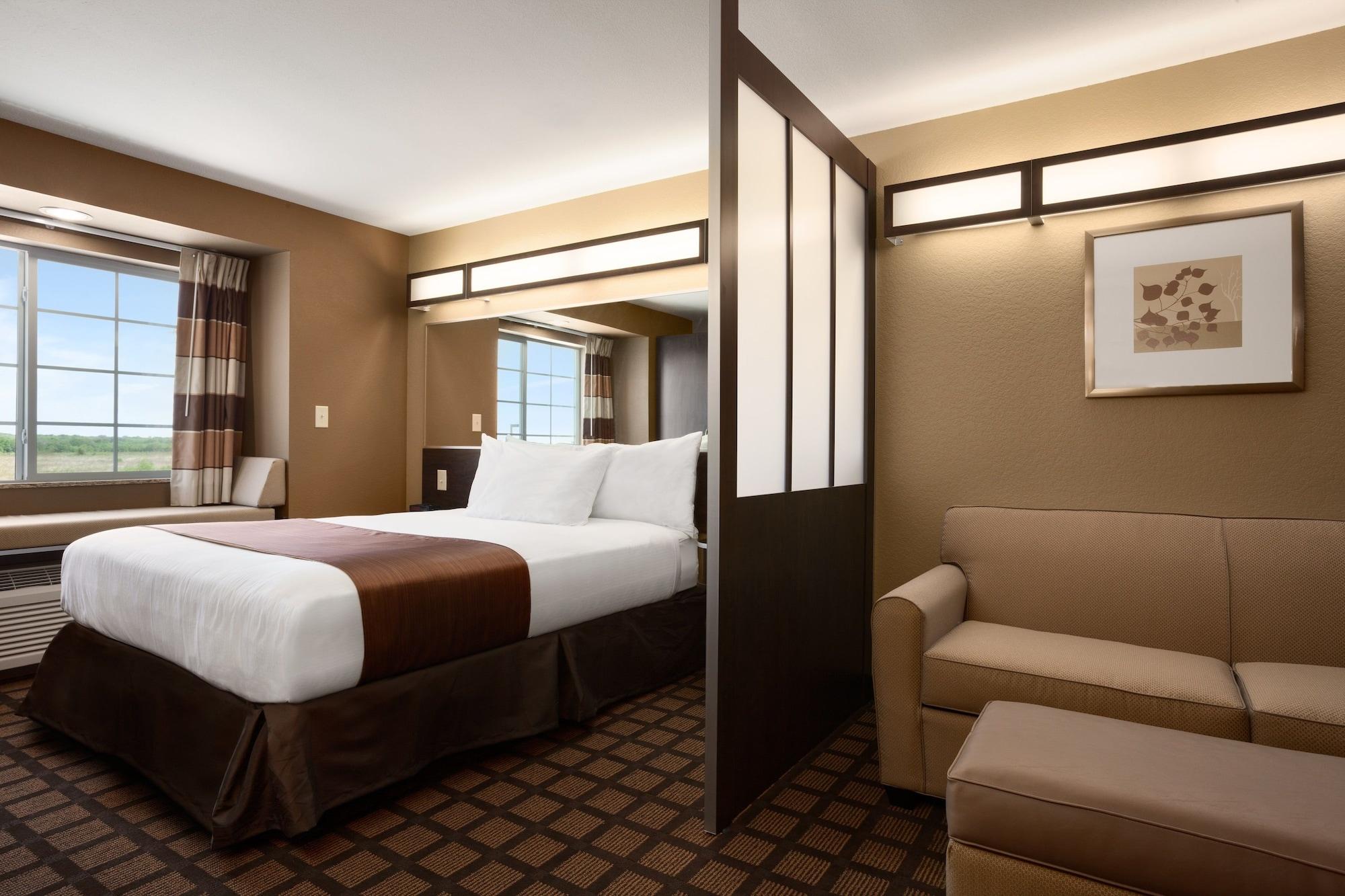 Microtel Inn & Suites By Wyndham Midland Eksteriør bilde