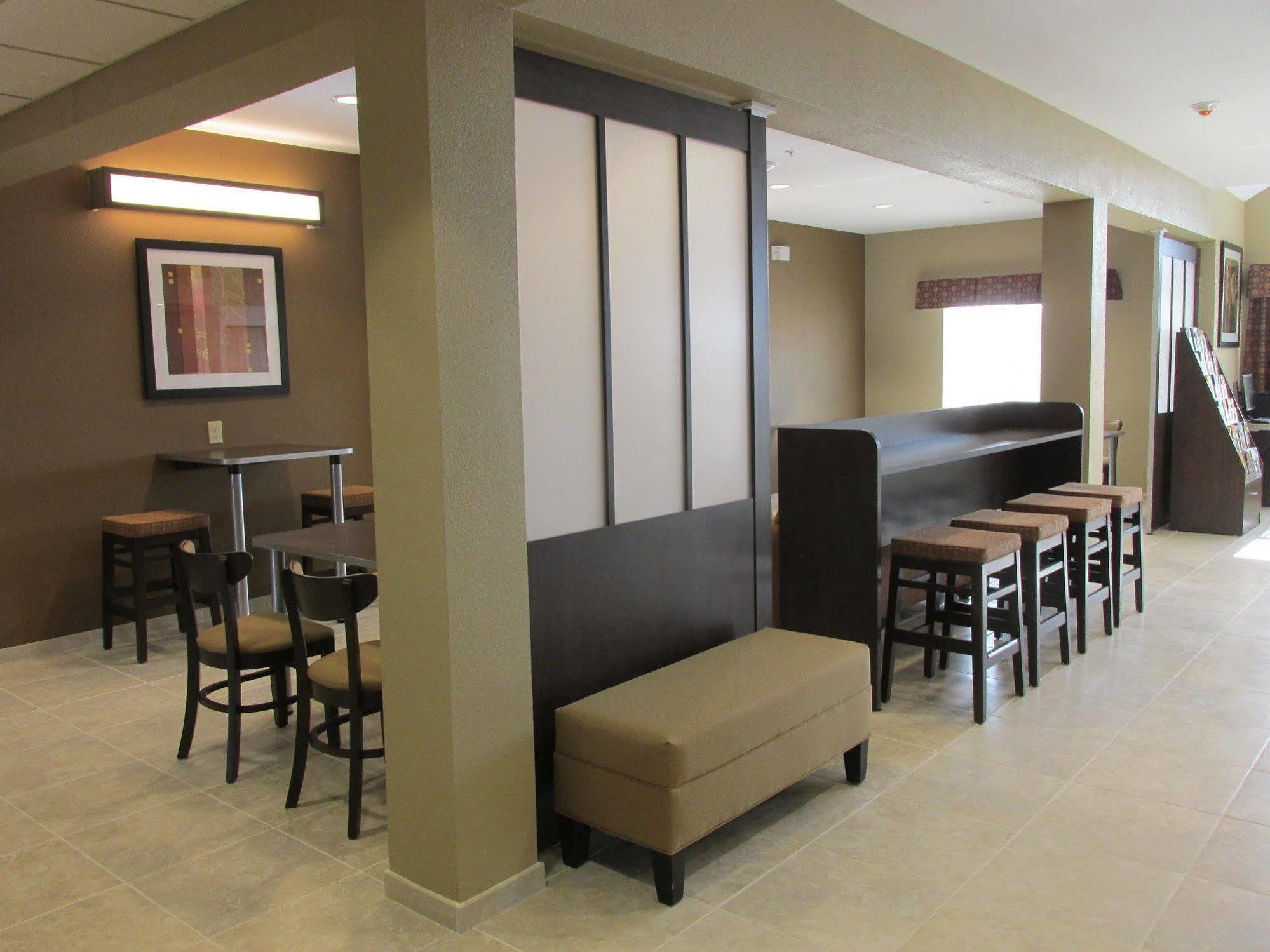 Microtel Inn & Suites By Wyndham Midland Eksteriør bilde