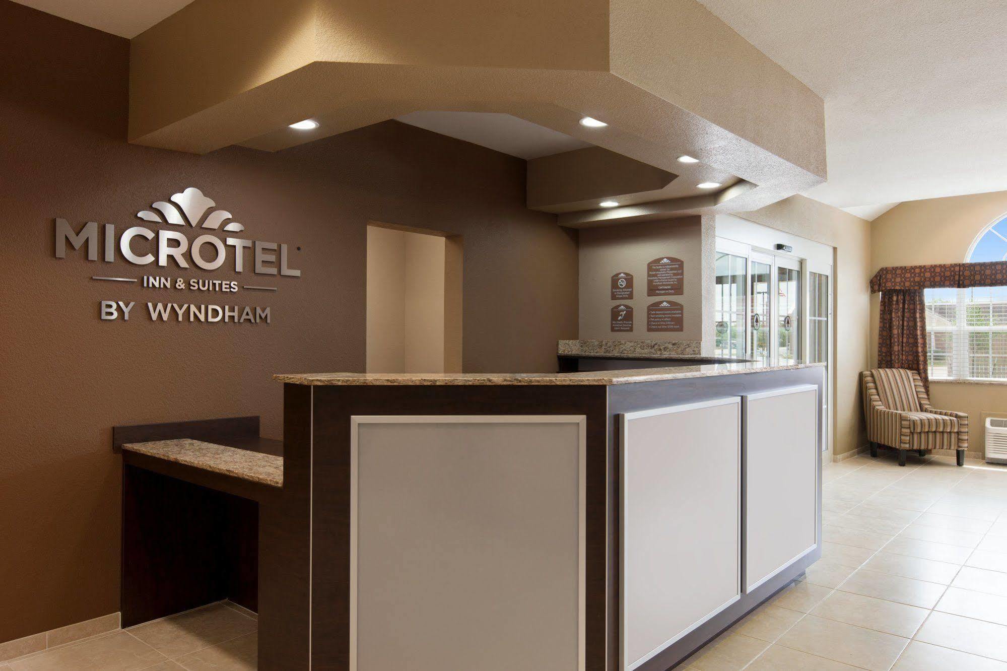 Microtel Inn & Suites By Wyndham Midland Eksteriør bilde